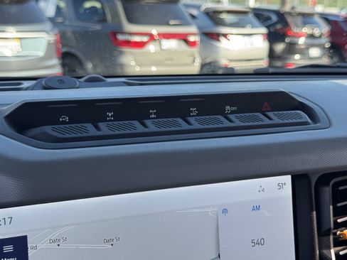 Used 2023 Ford Bronco Badlands image 27