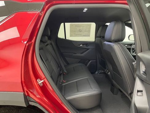 New 2026 Chevrolet Equinox LT w/ Convenience Package II AWD/4WD image 12
