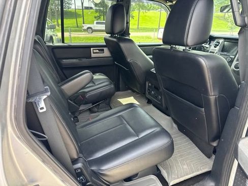 Used 2016 Ford Expedition Limited w/ Equipment Group 301A RWD image 12