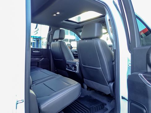 Used 2021 Chevrolet Silverado 2500 LTZ w/ LTZ Premium Package image 25