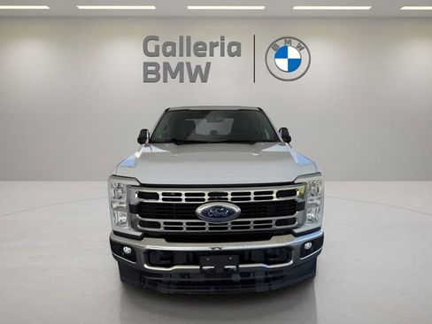 Used 2023 Ford F250 XLT AWD/4WD image 3