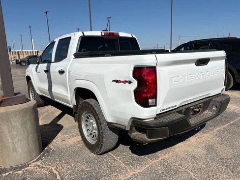 Used 2024 Chevrolet Colorado W/T w/ WT Convenience Package AWD/4WD image 4