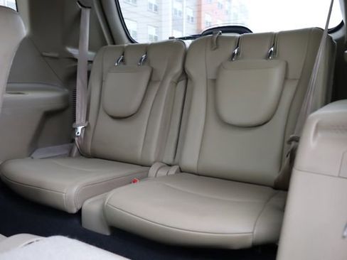 Used 2013 Toyota Highlander Limited image 25
