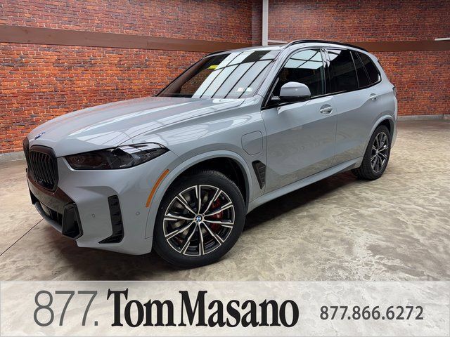 Used 2026 BMW X5 xDrive50e w/ M Sport Package AWD/4WD image 1