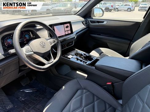 Used 2025 Volkswagen Atlas Cross Sport SE AWD/4WD image 27