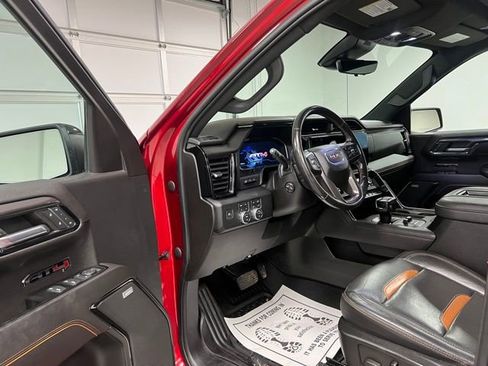 Used 2022 GMC Sierra 1500 AT4 w/ AT4 Premium Package image 18