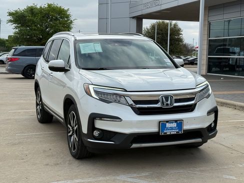 Used 2022 Honda Pilot Touring image 8