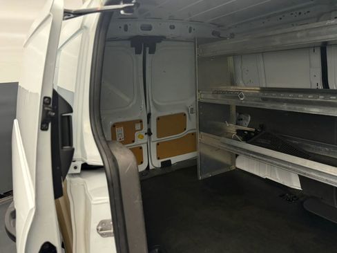 Used 2022 Ford Transit Connect XL FWD image 24