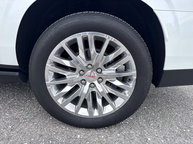 Used 2025 GMC Yukon XL Denali w/ Sun & Power Step Package AWD/4WD image 14