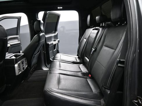 Used 2015 Ford F150 Lariat w/ Equipment Group 502A Luxury AWD/4WD image 19