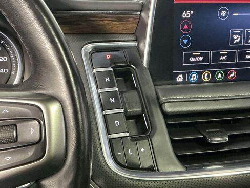 Used 2021 Chevrolet Tahoe Premier AWD/4WD image 23