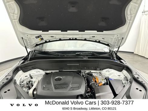 Certified 2025 Volvo XC90 T8 Ultra w/ Lounge Package AWD/4WD image 27