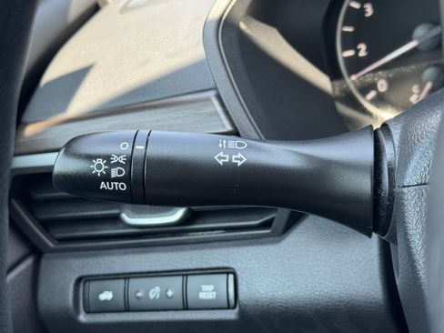 Used 2023 Nissan Altima 2.5 SV image 22