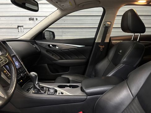 Used 2015 INFINITI Q50 Premium AWD/4WD image 23