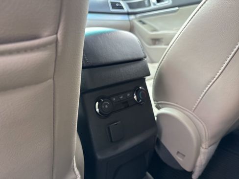 Used 2014 Ford Explorer XLT w/ Equipment Group 202A image 27