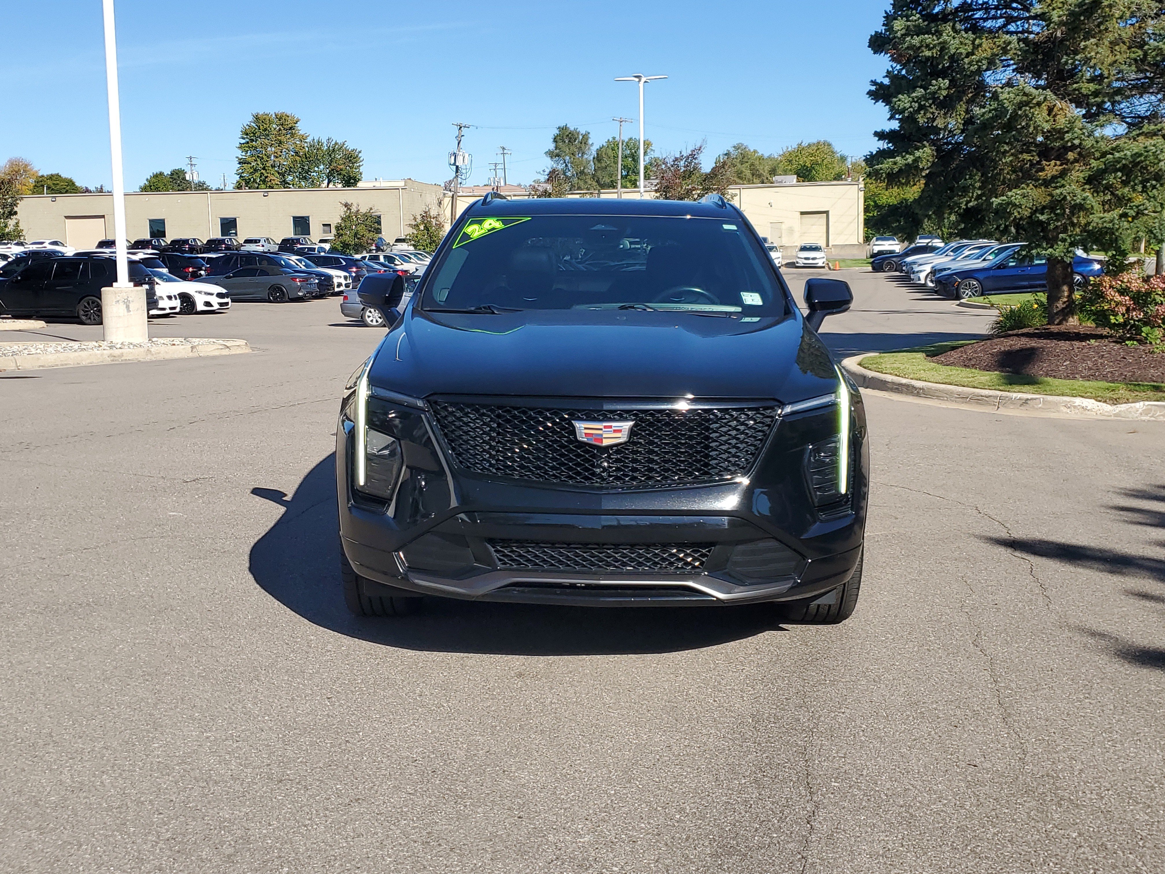 Used 2024 Cadillac XT4 Sport AWD/4WD image 8