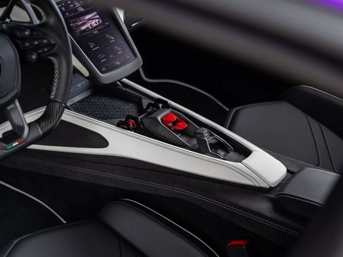Used 2026 Lamborghini Revuelto AWD/4WD image 41