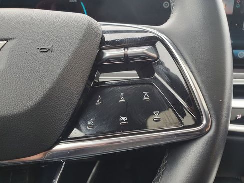 Used 2024 Cadillac Lyriq Tech w/ Driver Assist Package image 23