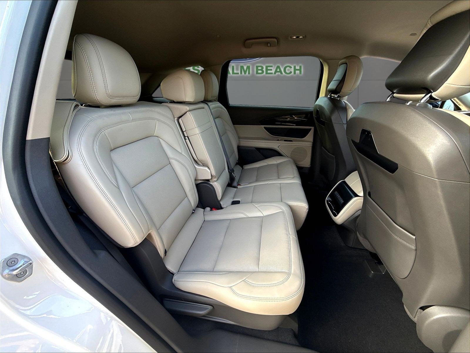 Used 2024 Lincoln Nautilus Premier AWD/4WD image 26