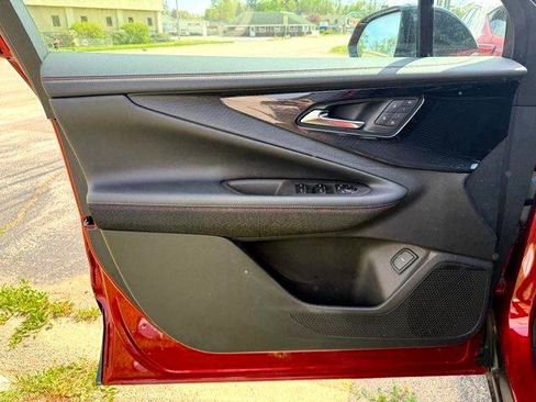 Used 2024 Chevrolet Blazer EV RS image 11