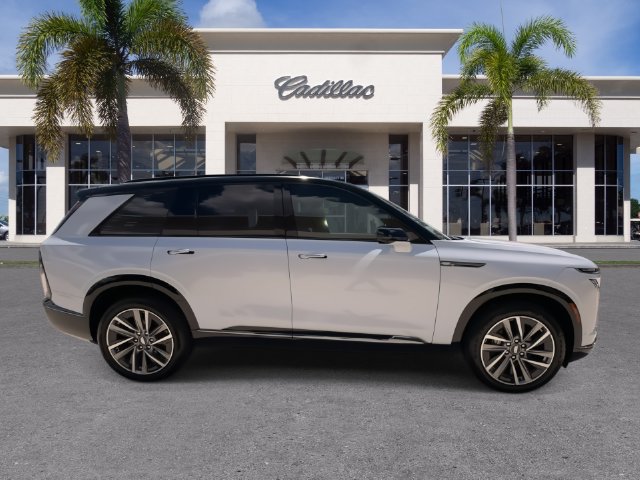 Certified 2026 Cadillac Vistiq Sport AWD/4WD image 16