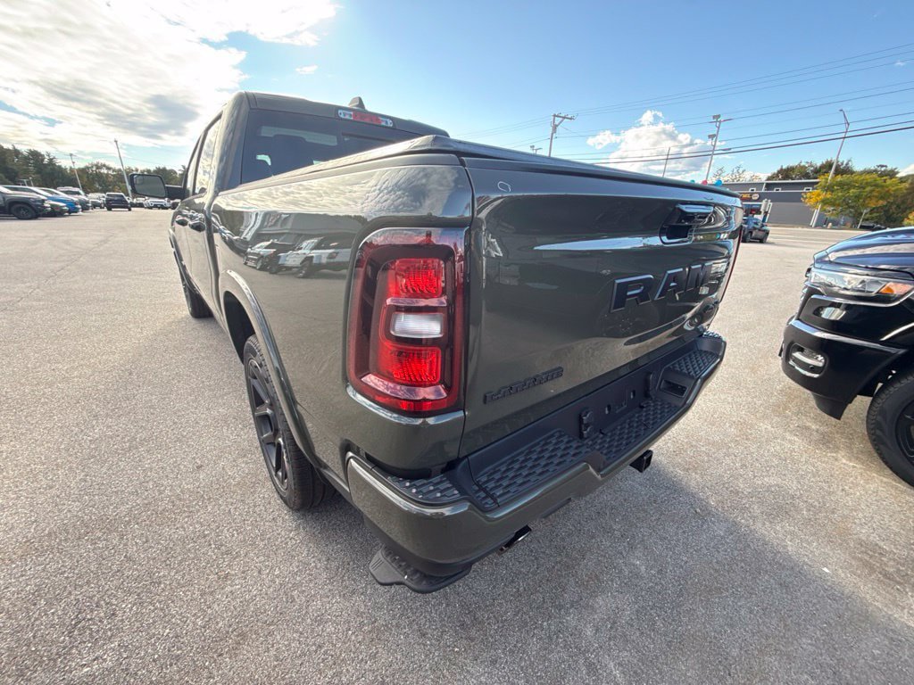 New 2027 RAM 1500 Laramie AWD/4WD image 3