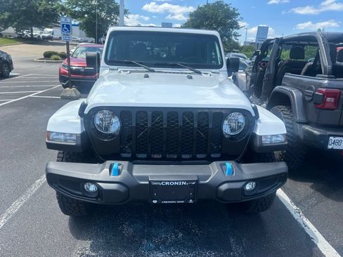 Used 2022 Jeep Gladiator Sport AWD/4WD image 8