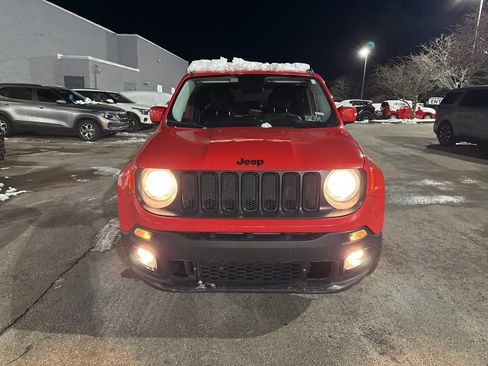 Used 2017 Jeep Renegade Altitude image 2