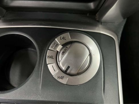 Used 2016 Toyota 4Runner Limited image 23