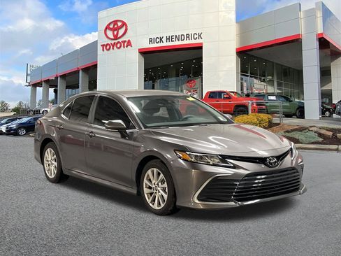 Used 2024 Toyota Camry LE image 37