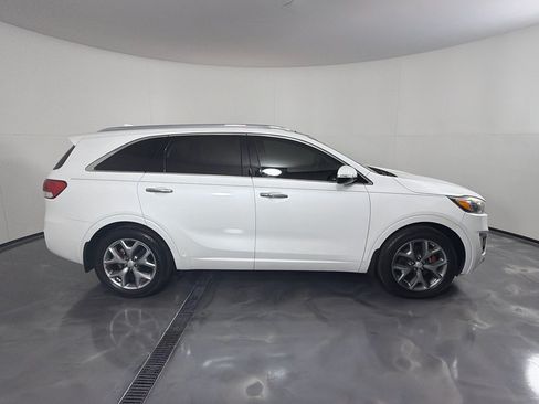 Used 2017 Kia Sorento SX FWD image 4