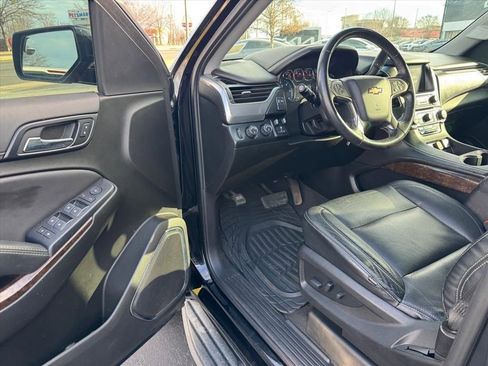 Used 2019 Chevrolet Tahoe LS w/ All-Season Package image 12