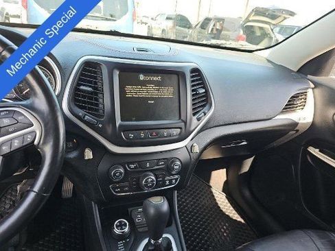 Used 2014 Jeep Cherokee Trailhawk w/ Technology Group AWD/4WD image 5