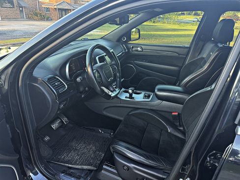 Used 2015 Jeep Grand Cherokee SRT AWD/4WD image 10