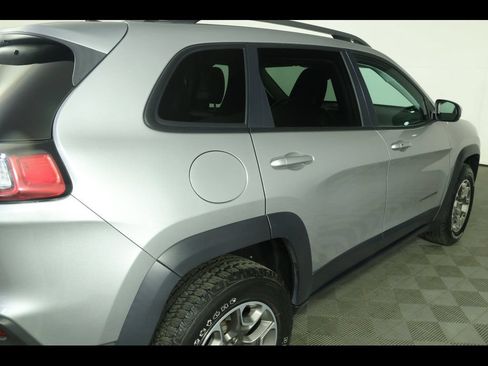 Used 2021 Jeep Cherokee Trailhawk w/ Sun, Sound & Nav Group AWD/4WD image 21