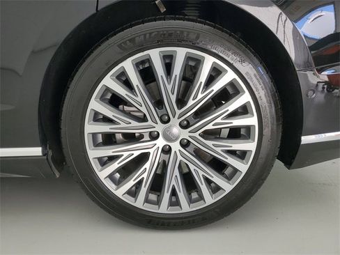 Used 2019 Audi A8 L 3.0T w/ Luxury Package image 12