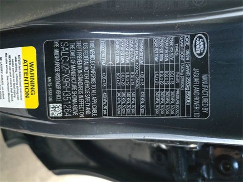 Used 2024 Land Rover Discovery Sport S image 33