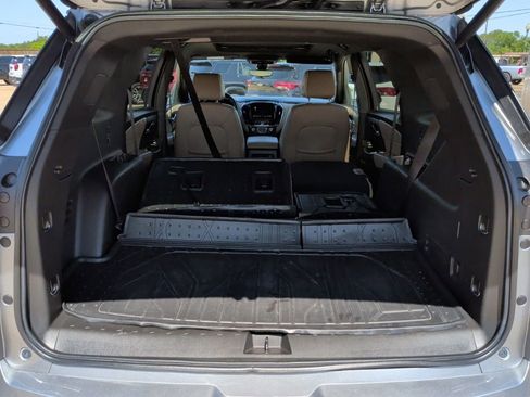 Used 2023 Chevrolet Traverse Premier w/ LPO, Floor Liner Package FWD image 36