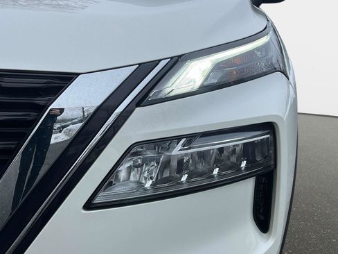 Certified 2023 Nissan Rogue SV image 10