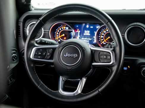 Used 2018 Jeep Wrangler Unlimited Sahara w/ Dual Top Group image 12