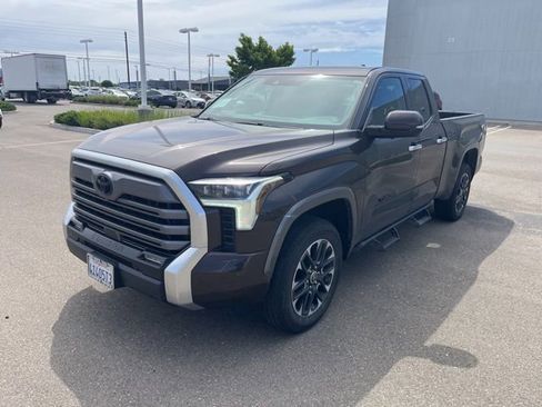 Used 2023 Toyota Tundra Limited AWD/4WD image 3