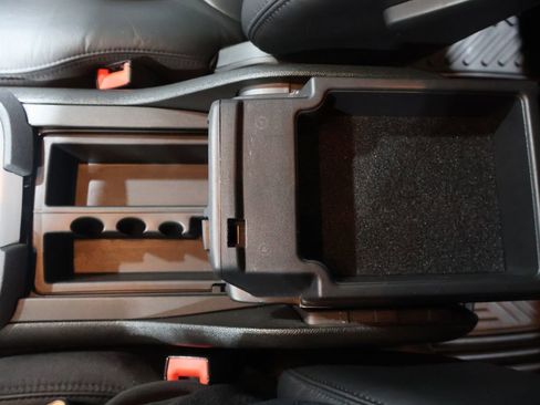 Used 2012 GMC Acadia SLT image 32