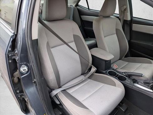 Used 2017 Toyota Corolla LE w/ Carpet Mat Package (TMS) image 19