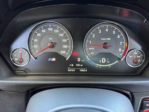 Used 2018 BMW M3 RWD image 33