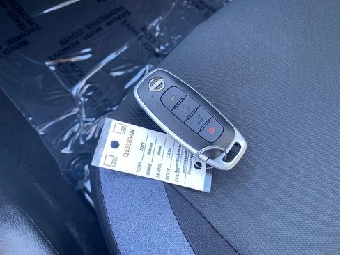 New 2025 Nissan Versa SV image 24