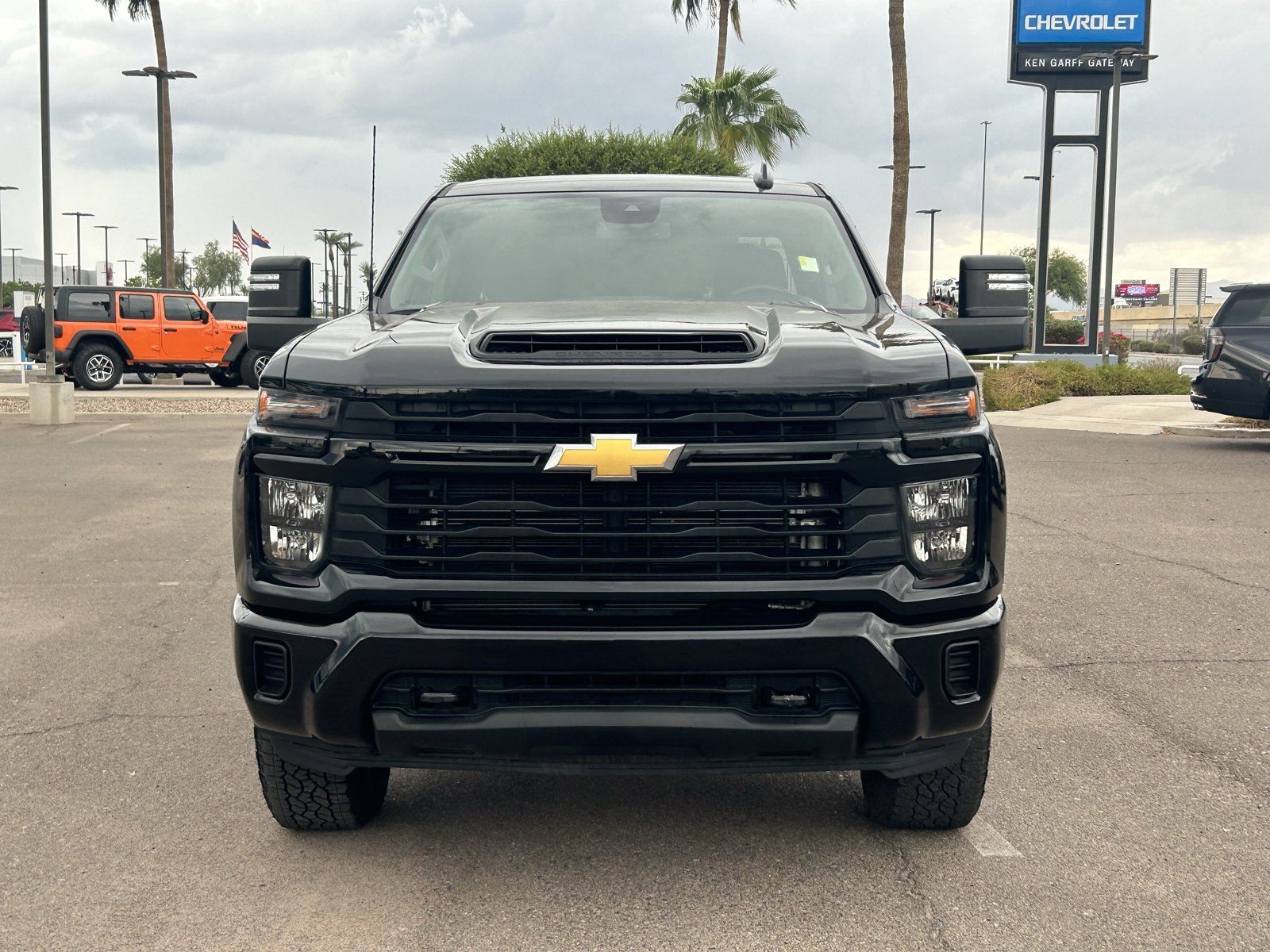 Used 2024 Chevrolet Silverado 2500 Custom w/ Custom Value Package AWD/4WD image 8