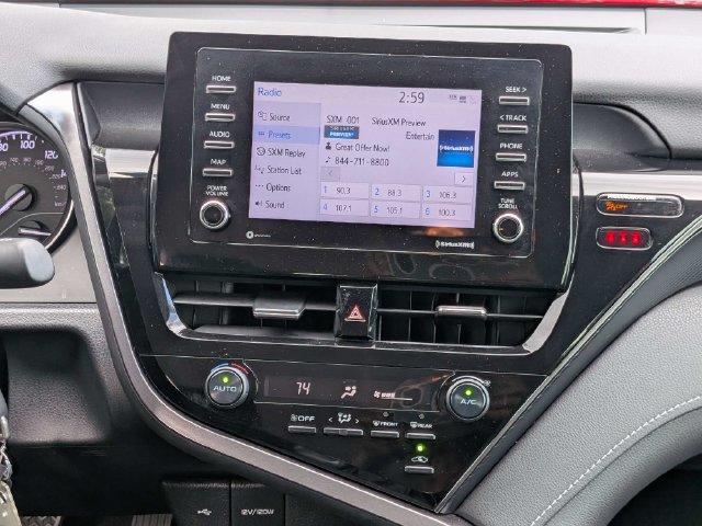 Used 2021 Toyota Camry SE FWD image 16