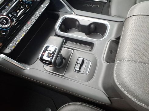 Used 2024 GMC Sierra 1500 Denali w/ Denali Reserve Package image 27