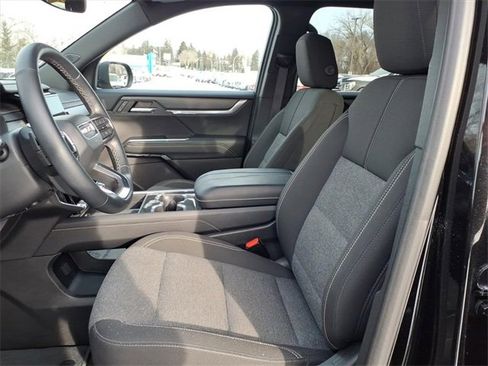 Used 2025 GMC Acadia Elevation image 19