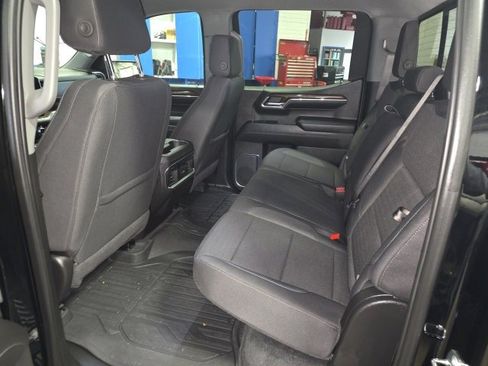 Used 2024 GMC Sierra 1500 Elevation w/ Preferred Package image 10